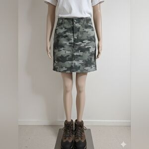 Skort Eddie Bauer Adventurer Camo Women's 4 Stretch Hiking Outdoor Wear